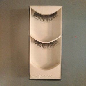 Black MAC Faux Eyelashes - 1 Pair